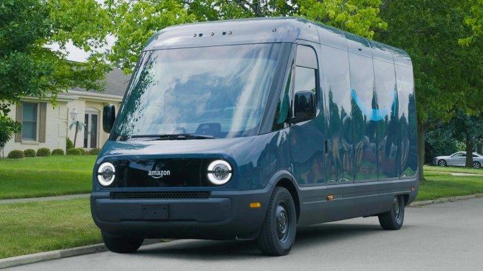 Mercedes Benz dan Rivian Sepakat Produksi 2 Model Van Listrik di Eropa