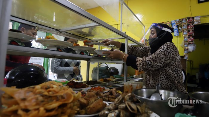 Kemenkeu Bantah Harga Rokok Murah karena Lebih Mahal dari Makanan Warteg