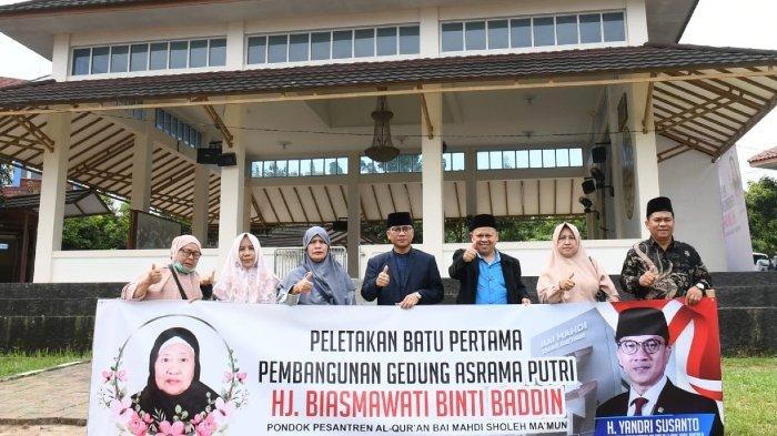 Yandri Susanto Berbagi Kisah Perjuangan Hidup Ibunda Tercinta