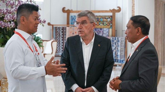 Menpora Amali Sambut Presiden IOC Thomas Bach di Bali