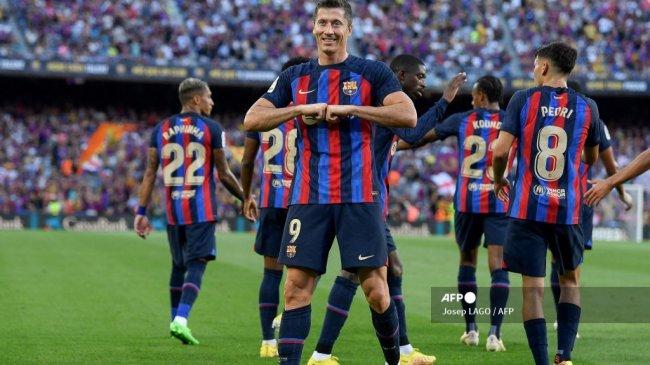 robert-lewandowski-merayakan-setelah-mencetak-gol-pertama.jpg