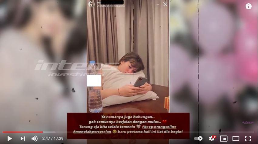 Unggahan foto Marissa Brigita, terlihat Celine Angelista sedang galau.