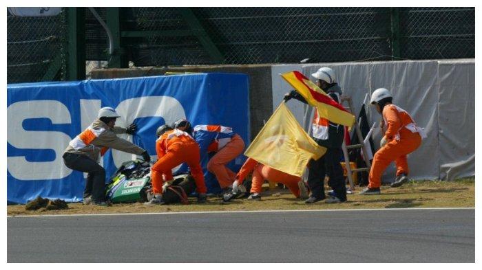Daijiro Kato mengalami kecelakaan di GP Jepang 2003