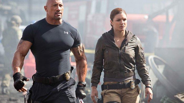 Dwayne Johnson dan Gina Carano dalam film Fast & Furious 6 (2013)