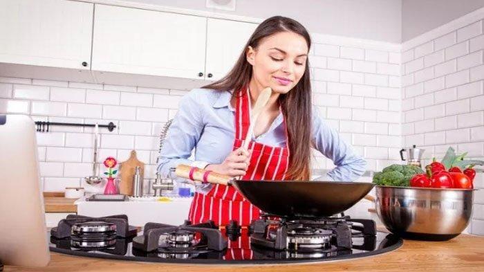 Ilustrasi memasak saat bulan Puasa