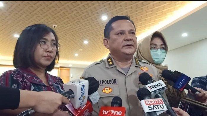 Mantan Kadiv Hubinter Polri Irjen Napoleon Bonaparte usai diperiksa sebagai tersangka kasus dugaan suap penghapusan red notice Djoko Tjandra, di Bareskrim Polri, Jakarta, Jumat (28/8/2020).