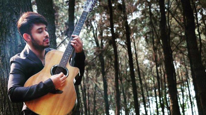 Meidian Maladi dalam pemotretan untuk single kedua 'Bila Nanti'