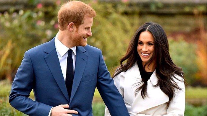 Pangeran Harry dan Meghan Markle resmi mundur dari anggota kerajaan Inggris.