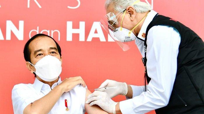 presiden-jokowi-menjadi-pertama-yang-disuntik-vaksin-covid-19-rabu-1312020.jpg