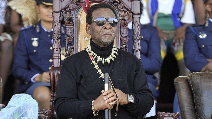 Goodwill Zwelithini pada Tari Buluh tahunan di Istana Kerajaan Enyokeni pada 6 September 2014, di Nongoma, Afrika Selatan