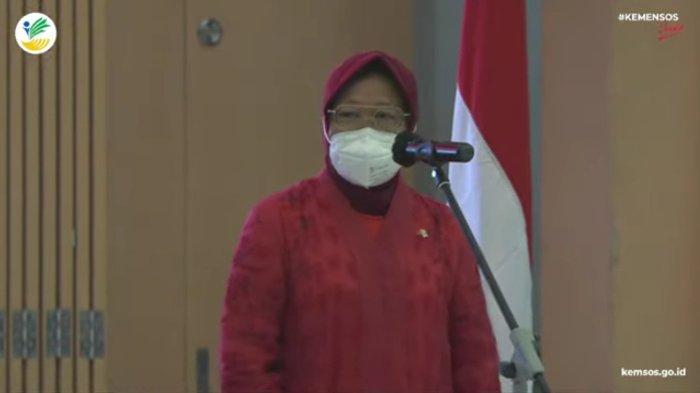 tri-rismaharini-saat-serah-terima-jabatan-menteri-sosial-ri-rabu-23122020.jpg