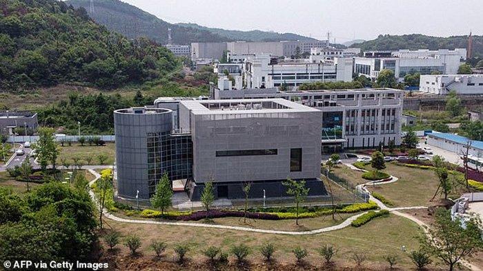 Foto memperlihatkan Institut Virologi Wuhan China. Menteri Luar Negeri Amerika Mike Pompeo mengatakan para pekerja di Institut Virologi Wuhan jatuh sakit dengan gejala mirip Covid pada musim gugur 2019.