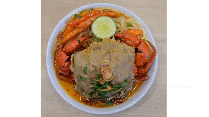 Bakso kepiting di di Restoran Tiktok Creative Hub
