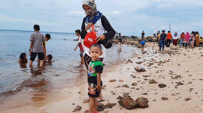Suasana keindahan Pantai Koneng Dumai
