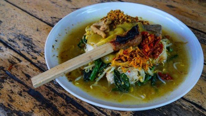 Ilustrasi tipat blayag, makanan khas Bali.