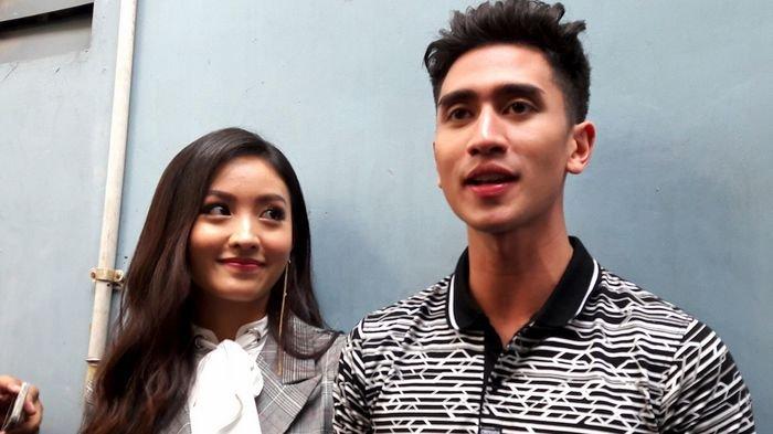 Verrell Bramasta ketika ditemui bersama Natasha Wilona, di gedung Trans TV, Jalan Kapten Tendean, Mampang Prapatan, Jakarta Selatan, Jumat (16/11/2018).
