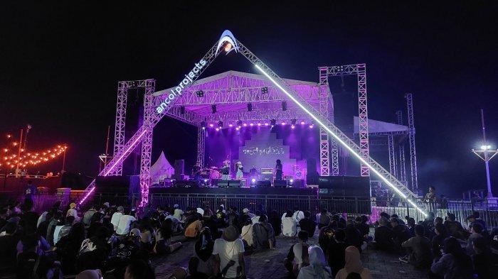 Festival musik di Pantai Festival Ancol, Sabtu (7/5/2022).