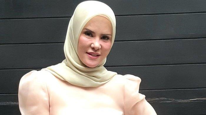 Angel Lelga ketika ditemui di kawasan Kemang, Jakarta Selatan, Jumat (19/2/2021).