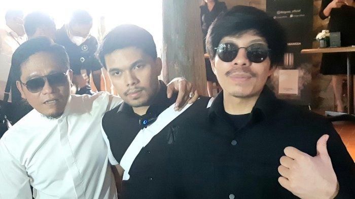 Atta Halilintar dan Thariq Halilintar bersama Gus Miftah di kawasan Senayan, Jakarta Pusat, Selasa (27/9/2022).