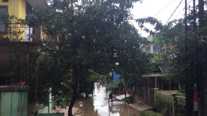 Banjir di Perumahan Villa Nusa Indah, Bojongkulur, Gunung Putri, Kabupaten Bogor mulai surut