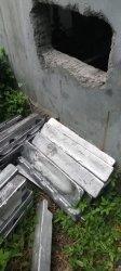 Gudang besi alumunium yang berhasil dibobol.