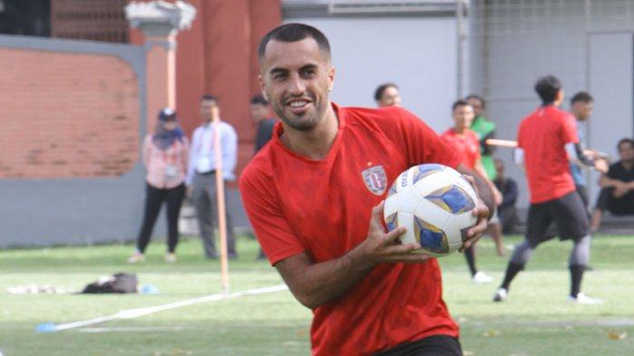 Brwa Nouri pemain belakang asal Irak yang memperkuat klub Bali United