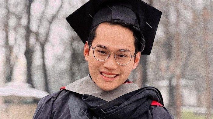 Crazy Rich Medan, Indra Kenz akan dituntut warga.