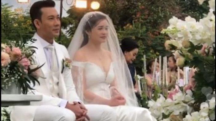Pemberkatan pernikahan Denny Sumargo dan Olivia disiarkan live Instagram di akunnya @sumargodenny, Sabtu (21/11/2020) sore.
