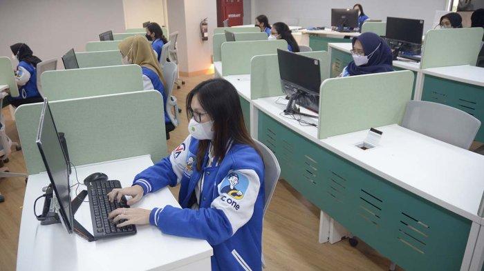 Gedung Digital Operation dibangun dengan desain interior bergaya industrial modern