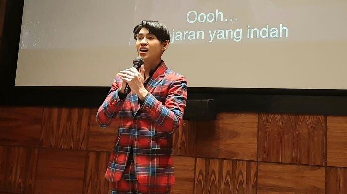 Div Ivangkia saat mengenalkan single perdana berjudul Pelajaran Hidup di Kemang, Jakarta Selatan, Jumat (19/2/2021).