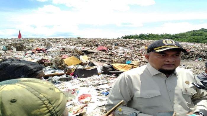 Atasi masalah sampah, DPRD Kabupaten Bogor minta Pemkab Bogor fokus bentuk bank sampah.