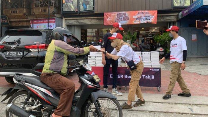 Eiger Adventure menggandeng komunitas pecinta kegiatan luar ruang menggelar aksi sosial dengan tema