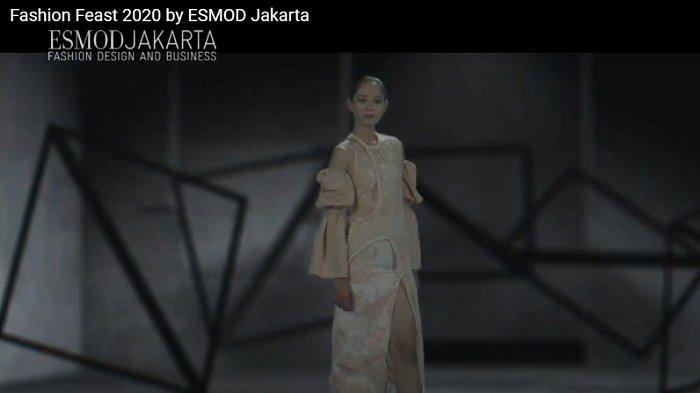 Tangkapan layar - Koleksi fesyen karya desainer Mabel Nathania Arrin Putri yang diperagakan pada fashion show virtual bertajuk Fashion Feast 2020 yang diselenggarakan ESMOD Jakarta, Sabtu (28/11/23020). Koleksi fesyen Mabel Nathania ini masuk pada spesialisasi Women Ready to Wear.