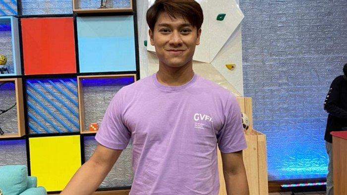 Koleksi GVFI yang menampilkan warna cerah dan ceria.