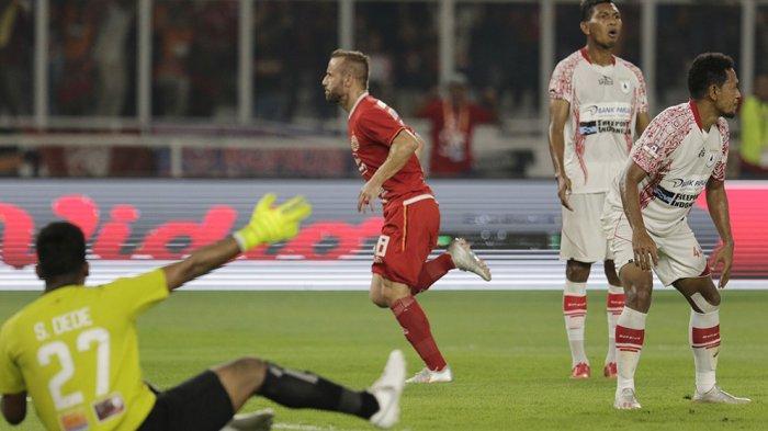 Joan Tomas membuka kebuntuan Persija dengan golnya ke gawang Persipura