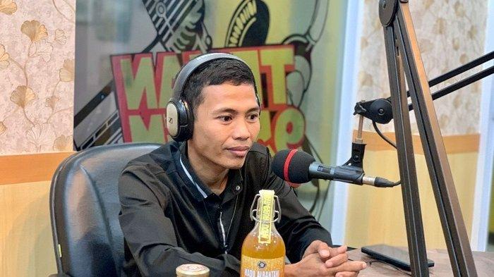 Pemilik Madu Albantani, Khifni Zaenali.
