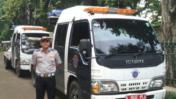 Suku Dinas Perhubungan Jakarta Pusat Tambah 8 Unit Mobil Derek Warta Kota