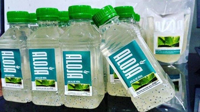Produk minuman nata de coco aloe vera hasil olahan Kelompok Usaha Bersama (KUBE) Aloe Vera Koja (ALOJA) untuk kemasan 450 ml dijual dengan harga Rp 16 ribu per botol.