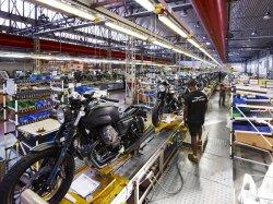 Moto Guzzi Berkomitmen Hadirkan Motor Desain Klasik dengan Detail dan Presisi Tingkat Tinggi