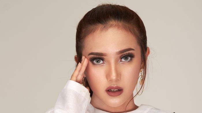 Nada Destyara merilis lagu Ku Merana, Kamis (11/2/2021). Nada Destyara disebut memiliki paket lengkap, mulai fisik, penampilan hingga kualitas suaranya. Wajah Nada Destyara disebut mirip Cita Citata, sedangkan suara disebut mirip Lesti Kejora.