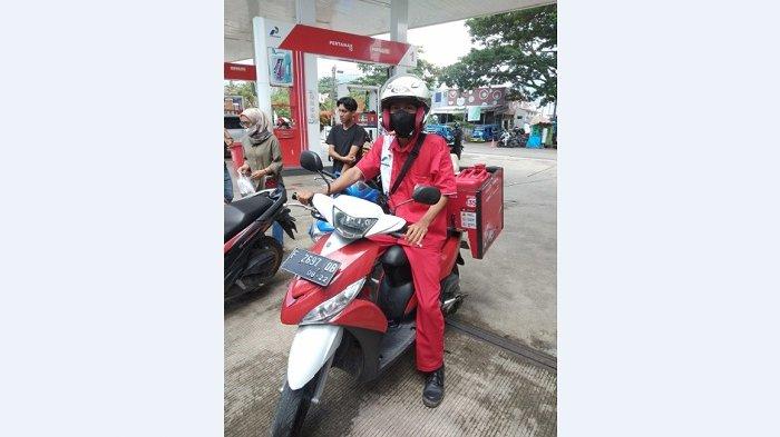 Pertamina Patra Niaga Regional Jawa Bagian Barat melalui Sales Area Sukabumi menjamin kehandalan pasokan dan memastikan penyaluran BBM aman selama Hari Raya Natal 2021 dan Tahun Baru 2022 untuk wilayah Sukabumi, Cianjur dan sekitarnya.