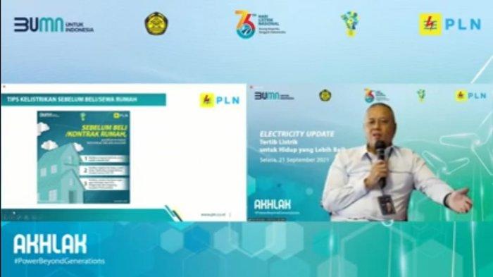 Doddy B. Pangaribuan, General Manager PLN Unit Induk Distribusi Jakarta Raya memberikan paparan dalam kegiatan sosialisasi tertib listrik kepada masyarakat, sebagai upaya memberikan pemahaman tentang keselamatan ketenagalistrikan, Kamis (21/9/2021).