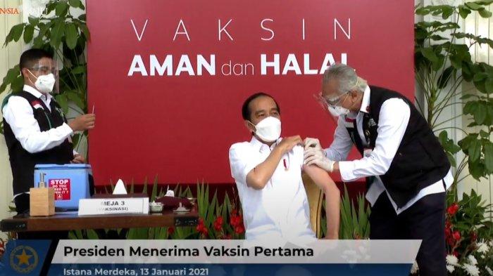 Presiden Jokowi Menerima Vaksin Covid Pertama di Istana Negara, Rabu (13/1/2021)