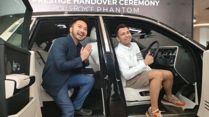 Presenter Raffi Ahmad membeli mobil mewah merek Rolls-Royce Phantom, Minggu (19/6/2022). Mobil seharga Rp 20 miliar dibeli Raffi Ahmad melalui perantara Rudy Salim, partner bisnisnya.