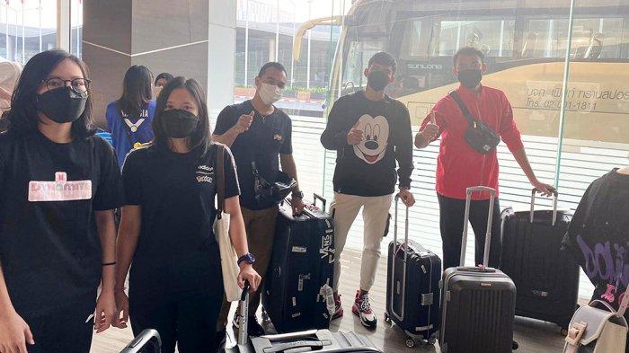 Rombongan sebelum tiba di Jakarta akan transit dua jam di Bandara Changi Singapura