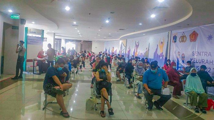 Sentra Vaksinasi di Mall Pokets terhitung per 30 Juli 2021, total keseluruhan peserta yang terdaftar untuk vaksin sebanyak 11.512 orang. Sementara jumlah peserta yang telah menerima vaksin sebanyak 10.720 orang dengan rata–rata pendaftar setiap harinya sebanyak 800 orang.