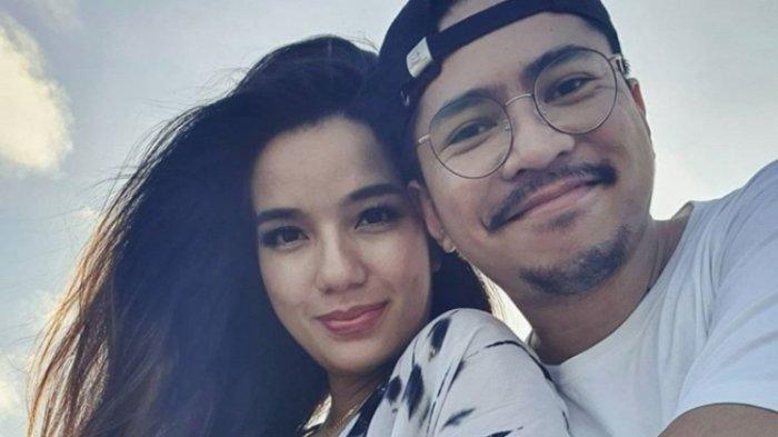 Sheila Marcia Joseph diketahui menikah bersama Dimas Akira yang dikenal sebagai produser musik dan disc jockey.