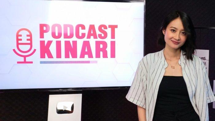 Pemain film Shindy Huang disela berbincang di Redaksi Wartakotalive.com, Senin (11/4/2022). Shindy Huang dikenal setelah membintangi film Bebas (2019) hingga series Pretty Little Liars versi Indonesia season pertama di 2020.