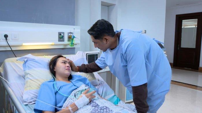 Aldebaran (dimainkan Arya Saloka) kembali merasa resah karena Andin (Amanda Manopo) tidak percaya bahwa ia benar-benar jatuh cinta kepada Andin. Saksikan cerita lanjutan sinetron Ikatan Cinta di RCTI, Senin (4/1/2021) malam ini.