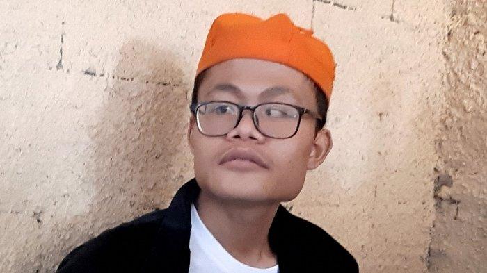 Pemain sinetron Sony Wakwaw ketika berbincang usai syuting di kawasan Mampang Prapatan, Jakarta Selatan, Senin (20/6/2022).